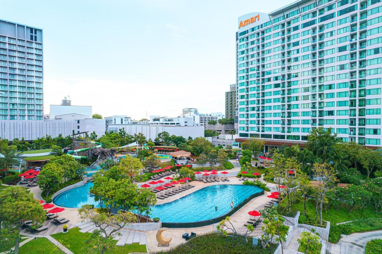 Amari Pattaya Hotel Luaran gambar A view of the pool at the hotel