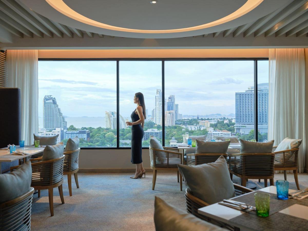 Amari Pattaya Hotel Luaran gambar The Club at U Sathorn